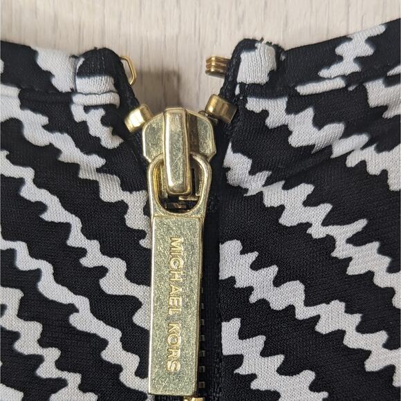 Michael Kors graphic black and white print mini dress size medium - Picture 3 of 9